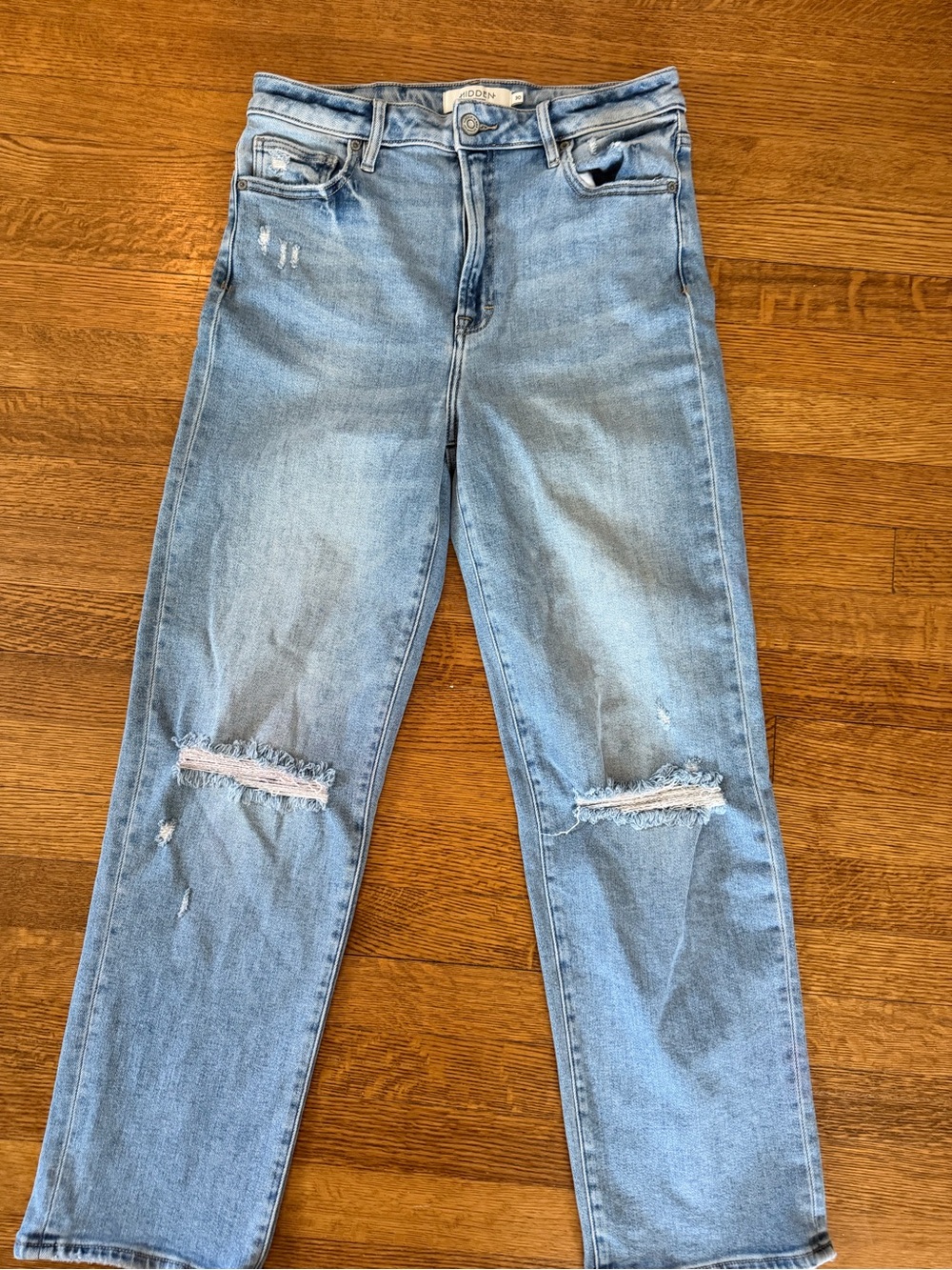 Hidden Light Wash Distressed Women’s Jeans size 30